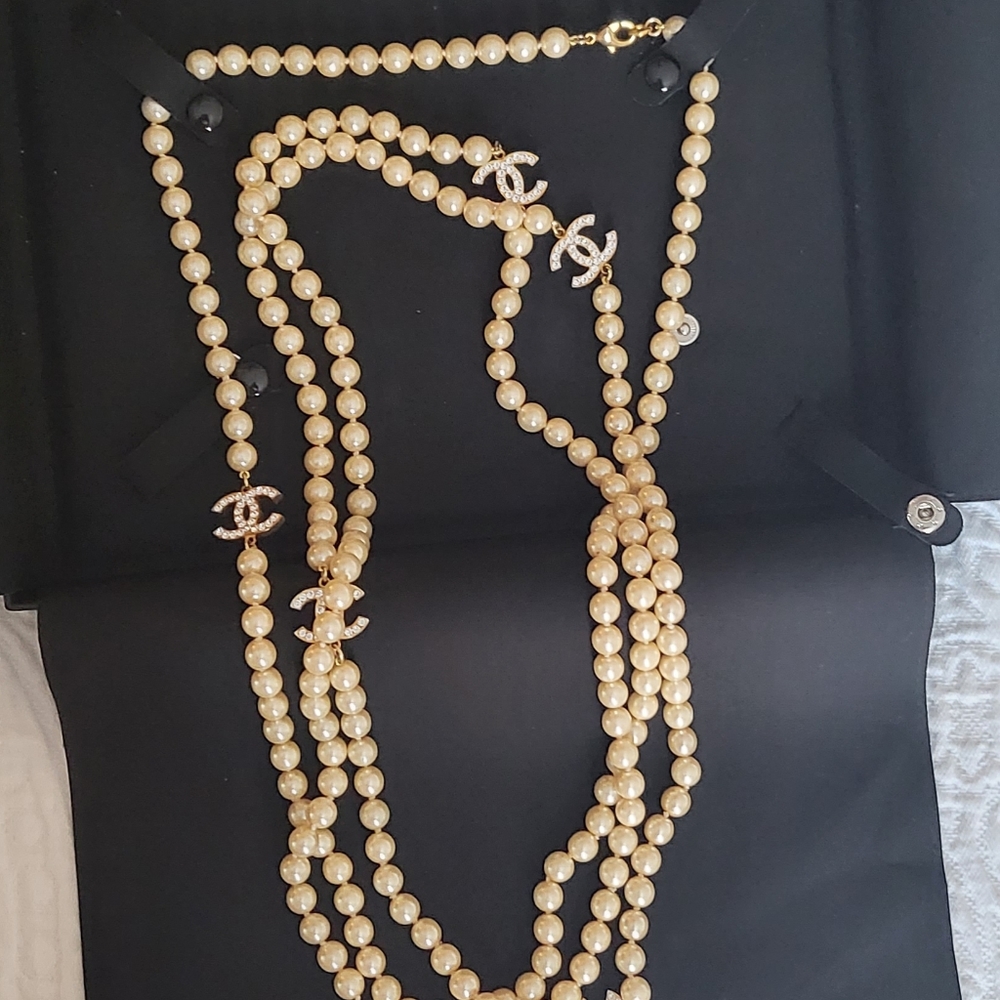 Vintage Chanel necklace